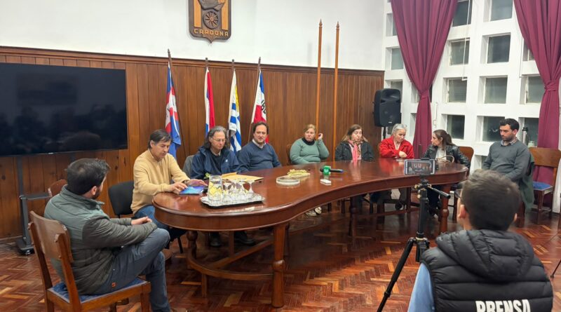 Autoridades de AFE visitaron estación de Cardona y se reunieron con el Municipio