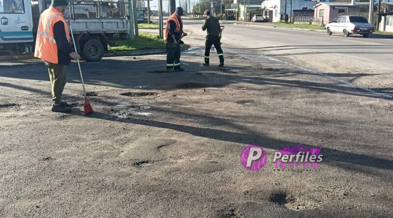 Municipio de Rodó realiza tareas de bacheo