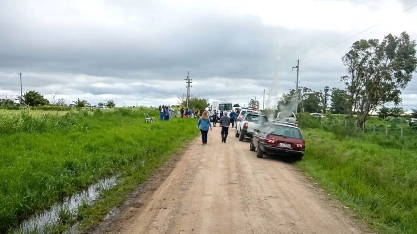 Minibus con mujeres rurales de Florencio Sánchez chocó cerca de Nueva Helvecia