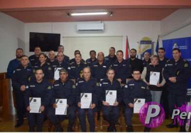 Reconocimiento a funcionarios policiales en José Enrique Rodó